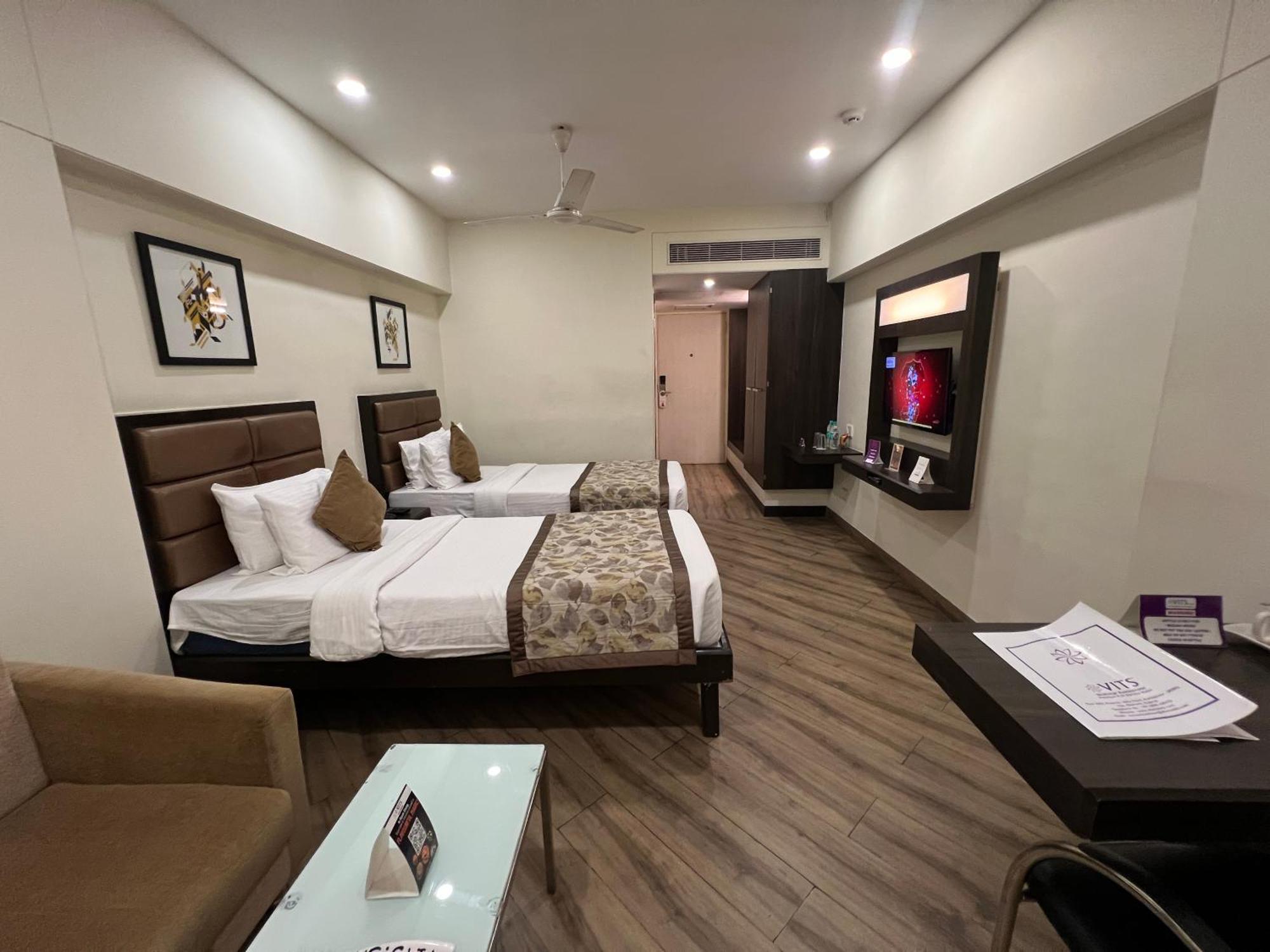 Hotel VITS Shalimar, Ankleshwar Exterior foto