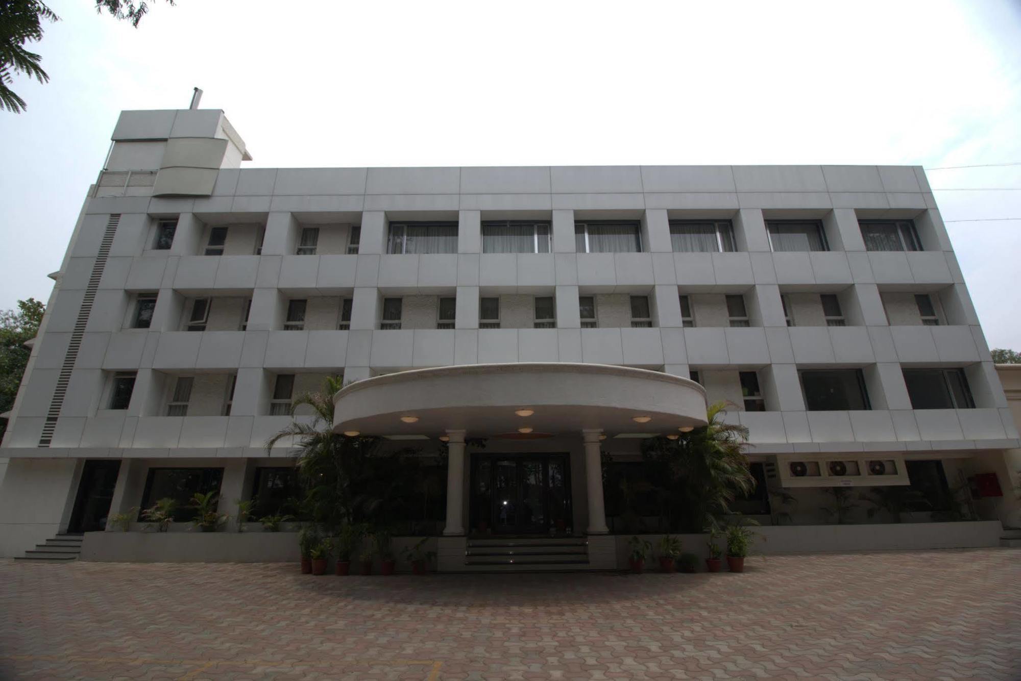 Hotel VITS Shalimar, Ankleshwar Exterior foto