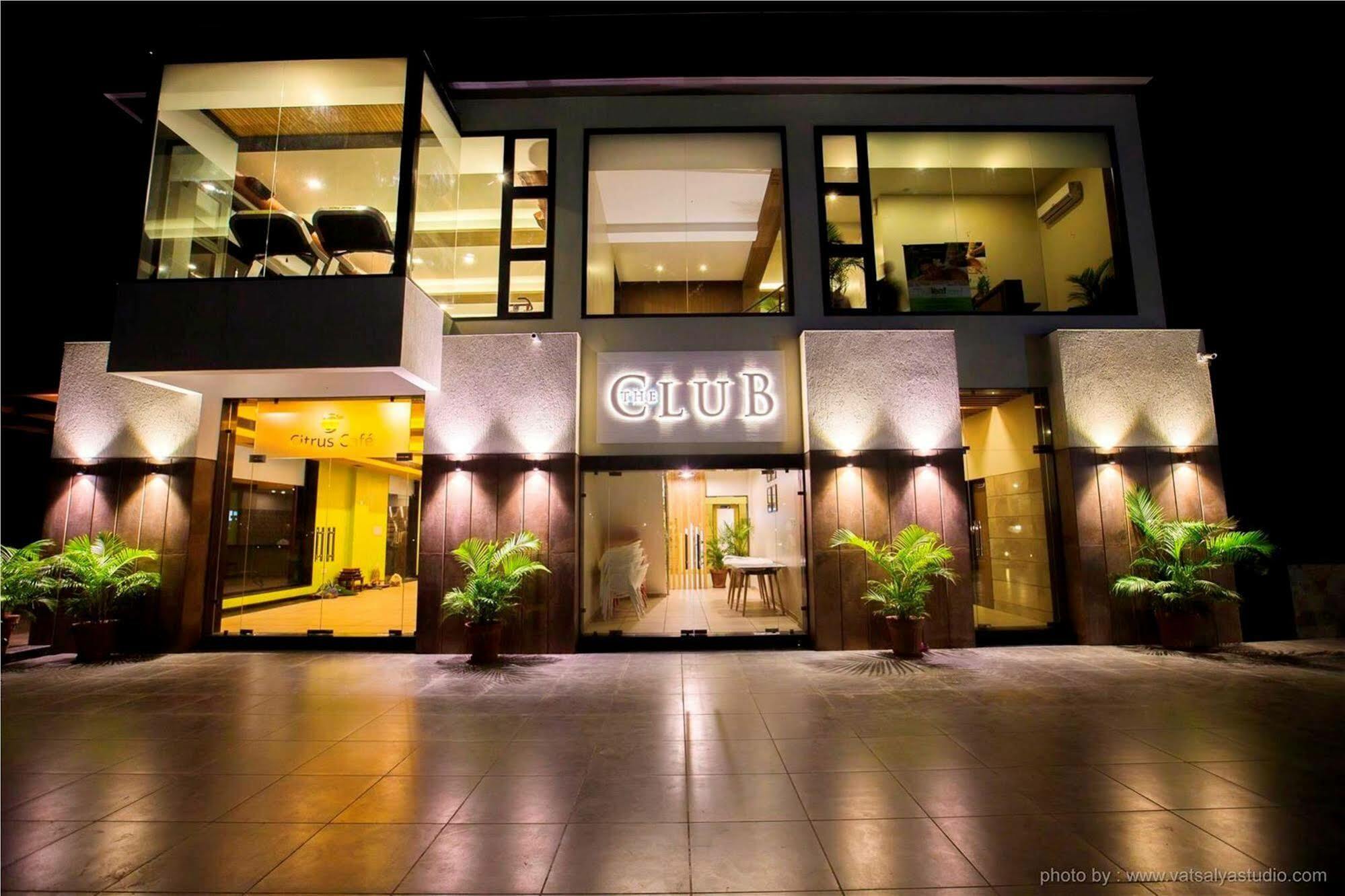 Hotel VITS Shalimar, Ankleshwar Exterior foto